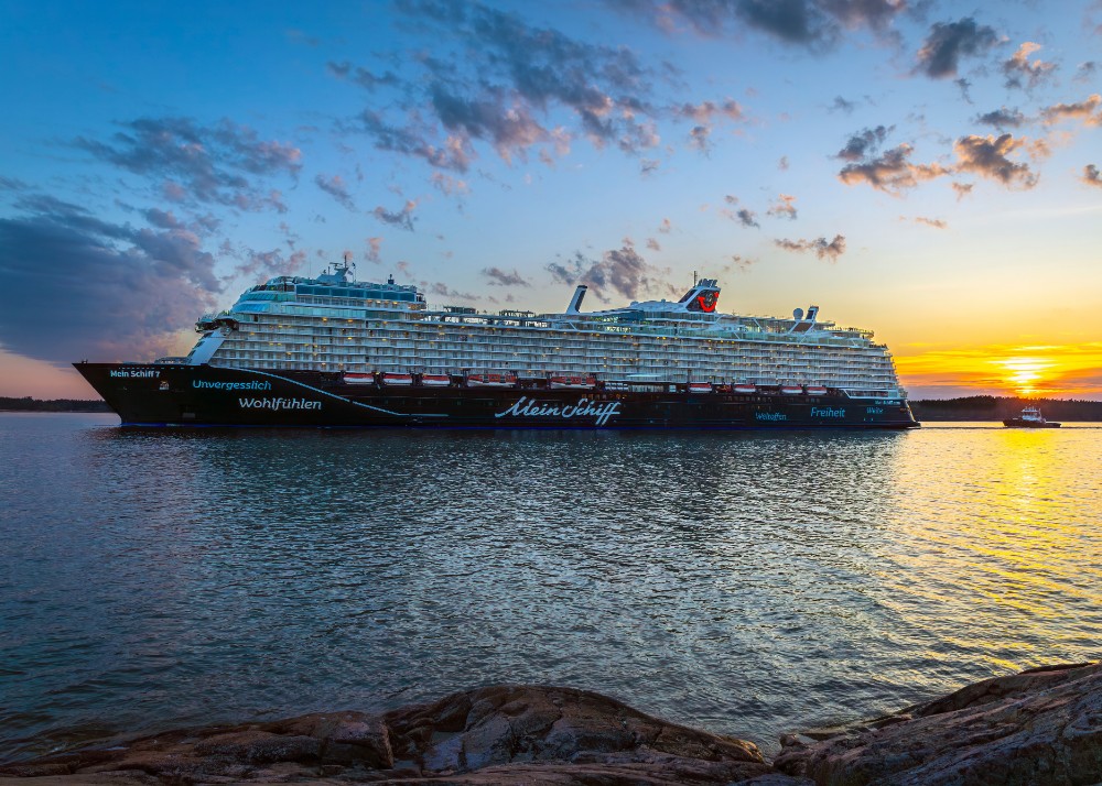 Mein-Schiff-7_©Janne-Petteri-Kumpulainen-1-768x512